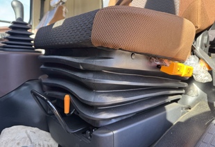 HINO 700 (18т) 4×2 РЕФРИЖЕРАТОР ХОУ THERMO KING T-1080